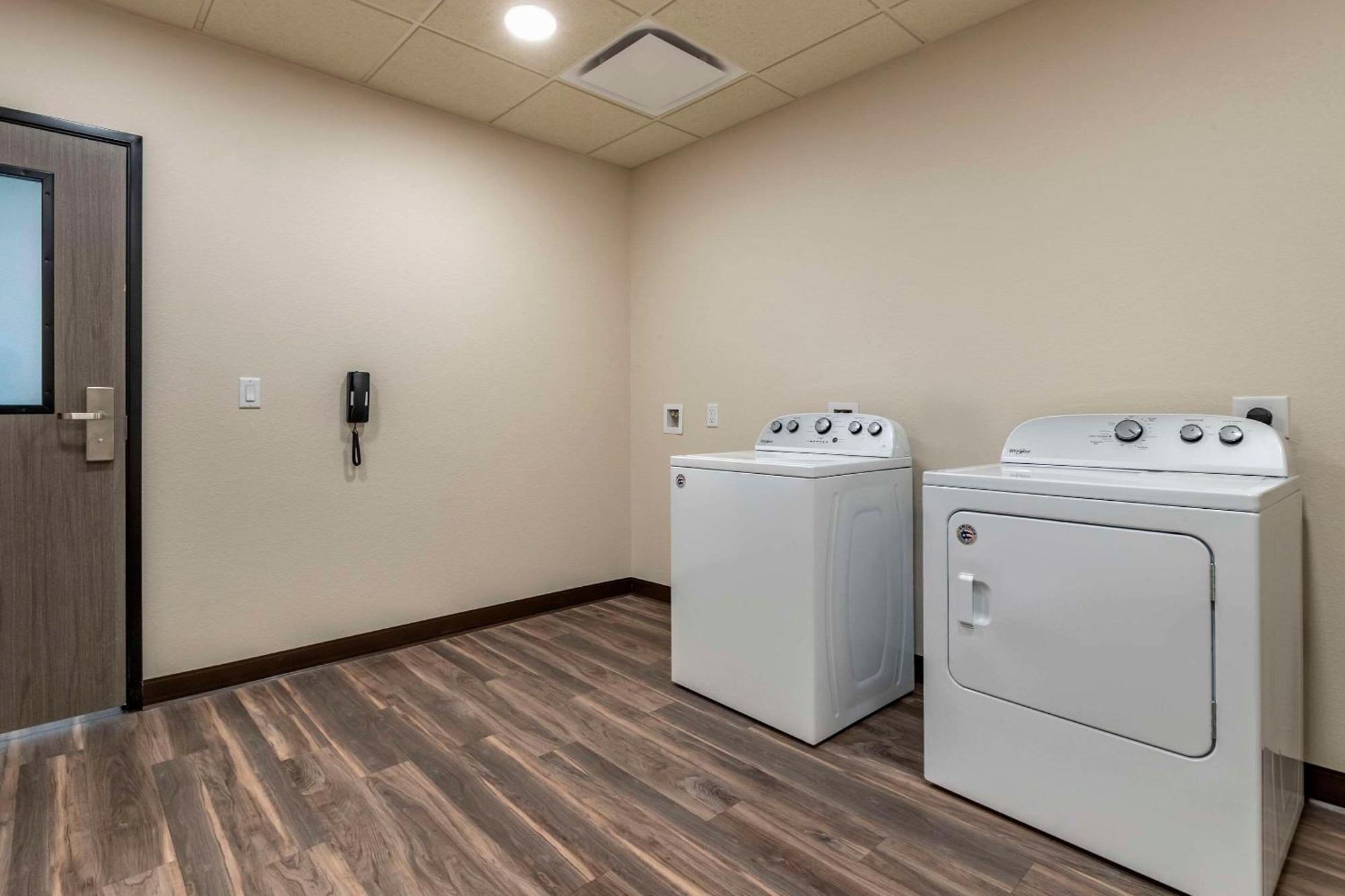 Sleep Inn & Suites Milwaukee-Franklin Franklin  ภายนอก รูปภาพ