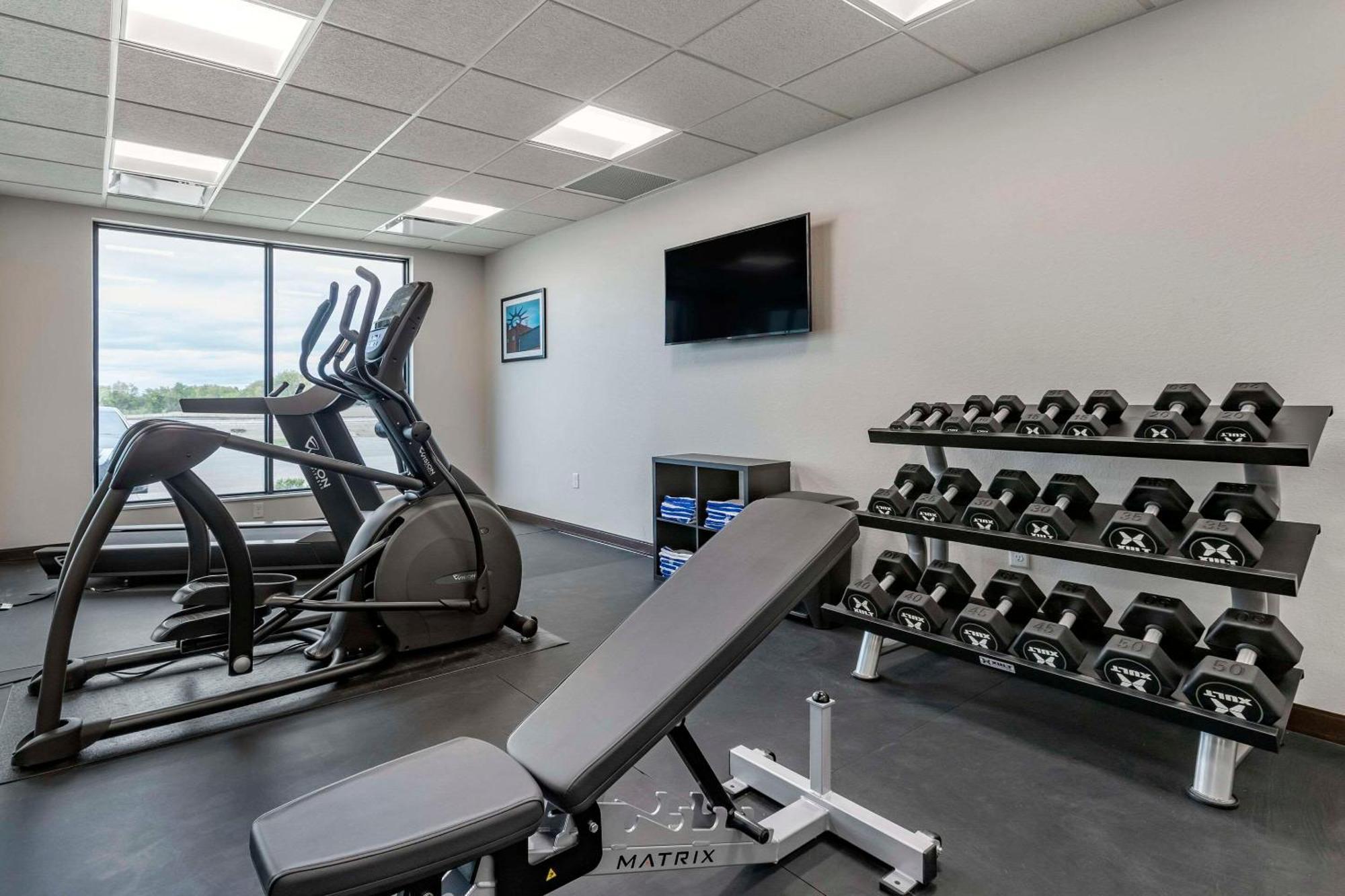 Sleep Inn & Suites Milwaukee-Franklin Franklin  ภายนอก รูปภาพ